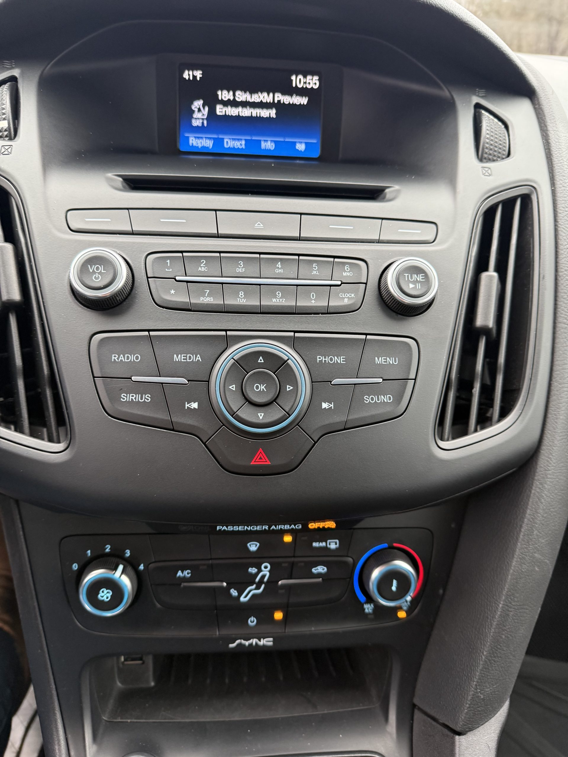 2016 Ford Focus SE - Photo 12